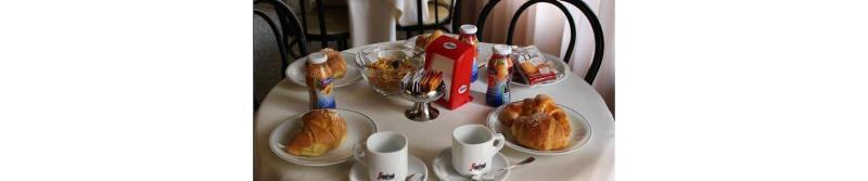 גוביו Hotel Pinolo מראה חיצוני תמונה