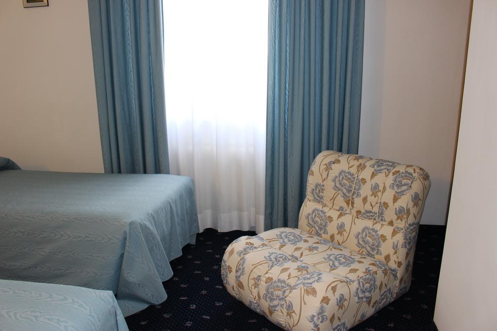 גוביו Hotel Pinolo מראה חיצוני תמונה