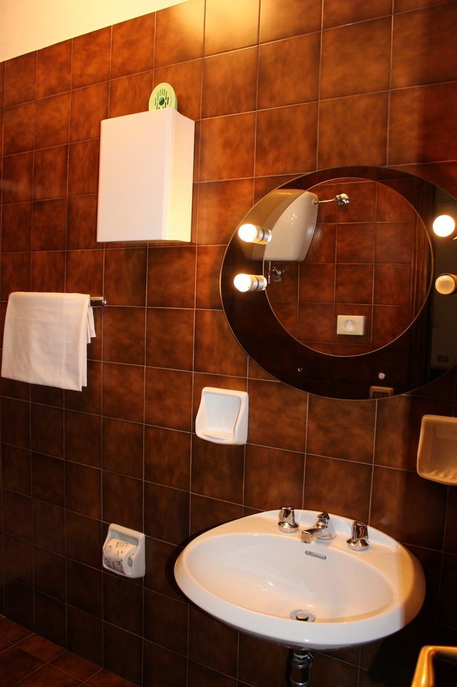גוביו Hotel Pinolo מראה חיצוני תמונה